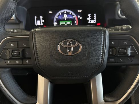 New 2026 Toyota 4Runner SR5 RWD image 27