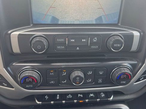Used 2018 GMC Sierra 1500 SLT AWD/4WD image 23