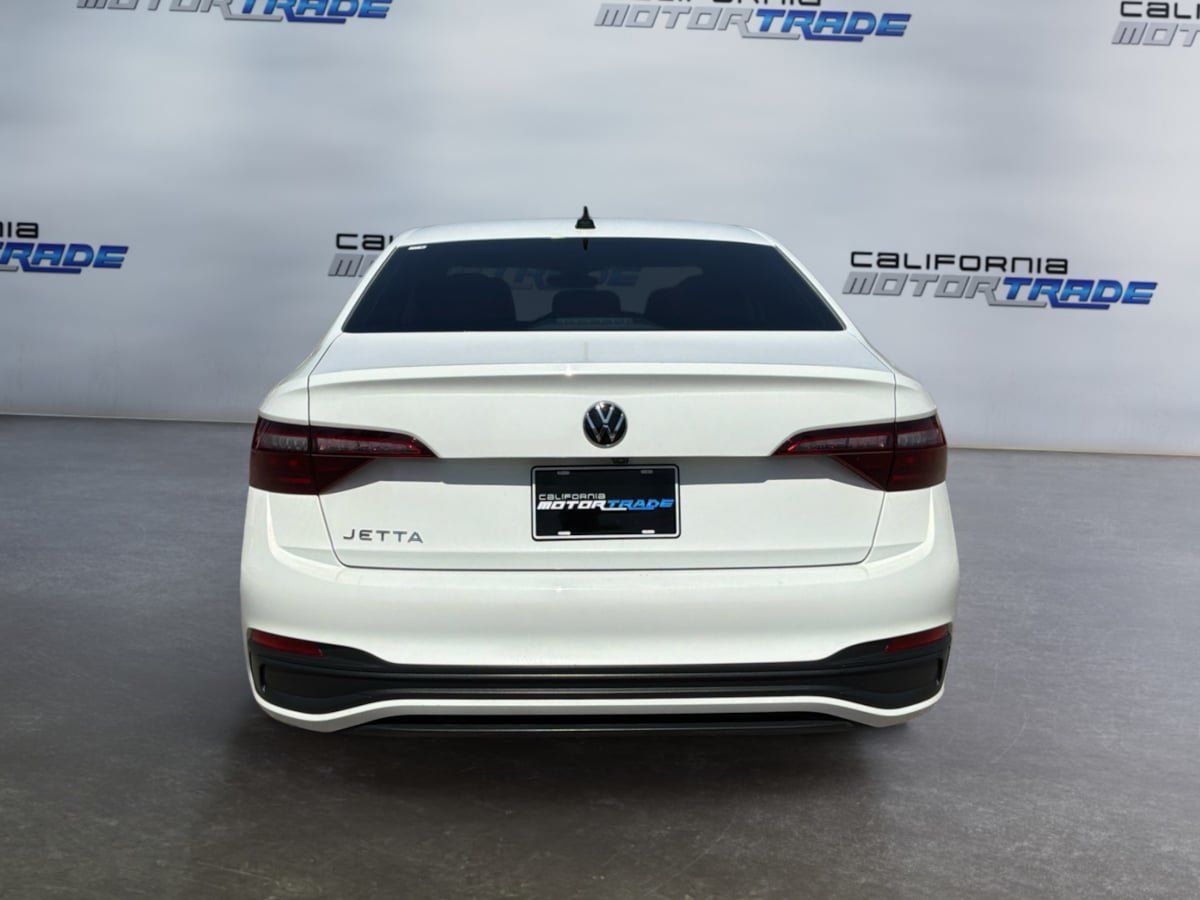 Used 2024 Volkswagen Jetta S FWD image 6