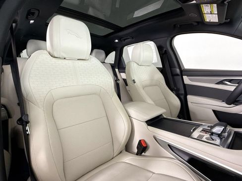 Certified 2025 Jaguar F-PACE R-Dynamic S AWD/4WD image 14