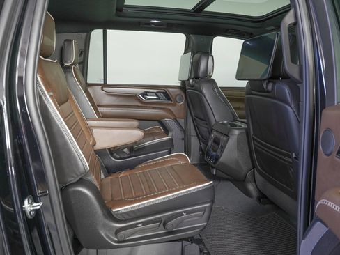 Used 2026 GMC Yukon XL Denali Ultimate image 11