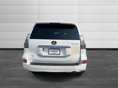 Used 2021 Lexus GX 460 Premium w/ Premium Package AWD/4WD image 4