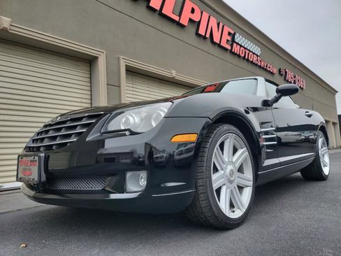 Used 2006 Chrysler Crossfire Limited image 39