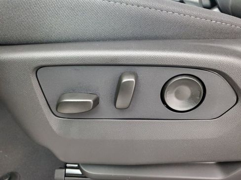 New 2026 Chevrolet Silverado 2500 Custom w/ Custom Value Package image 28