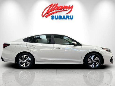 Used 2025 Subaru Legacy Premium AWD/4WD image 3