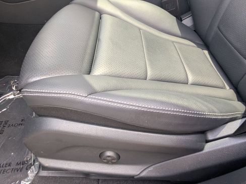 Certified 2022 Mercedes-Benz GLC 300 4MATIC w/ Premium Package Lite image 8