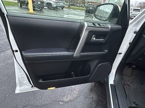 Used 2024 Toyota 4Runner SR5 image 10