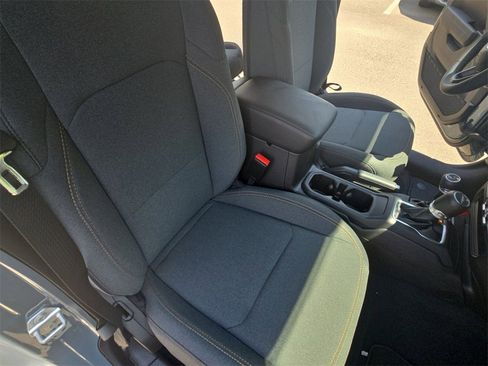 New 2025 Jeep Gladiator Sport image 10