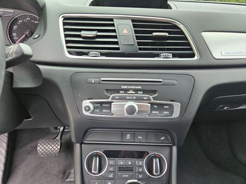 Used 2016 Audi Q3 2.0T Prestige w/ Prestige Package AWD/4WD image 15