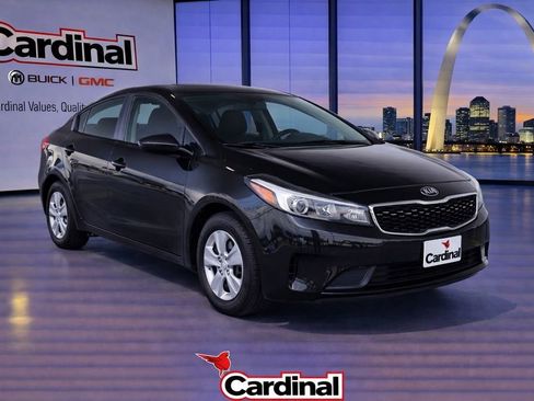 Used 2017 Kia Forte LX image 1