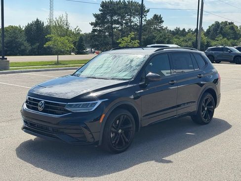 Used 2023 Volkswagen Tiguan SE R-Line AWD/4WD image 31