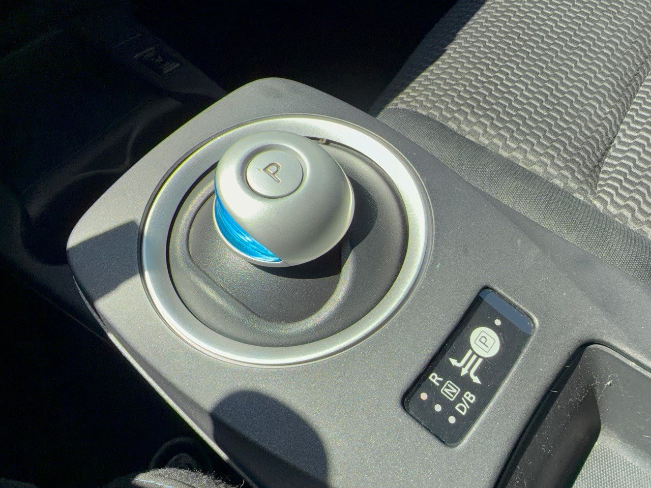 Used 2015 Nissan Leaf S w/ Charge Package FWD image 21