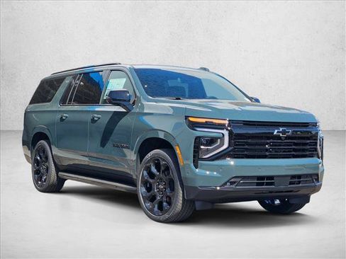 New 2026 Chevrolet Suburban RST AWD/4WD image 7