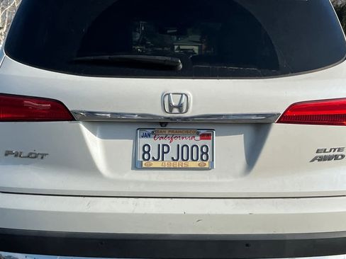 Used 2018 Honda Pilot Elite image 16