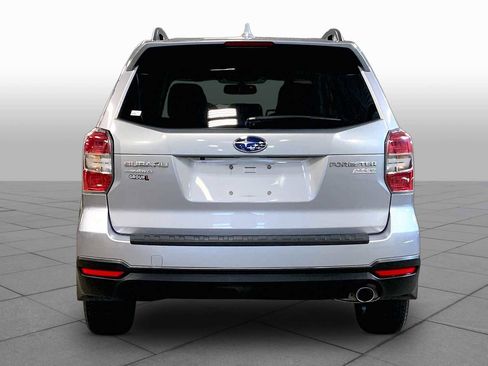 Used 2016 Subaru Forester 2.5i Limited AWD/4WD image 5