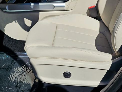 New 2026 Mercedes-Benz GLB 250 4MATIC image 17