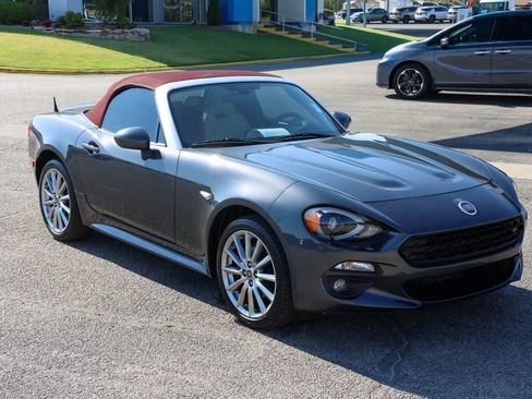 Used 2019 FIAT 124 Spider Lusso RWD image 28
