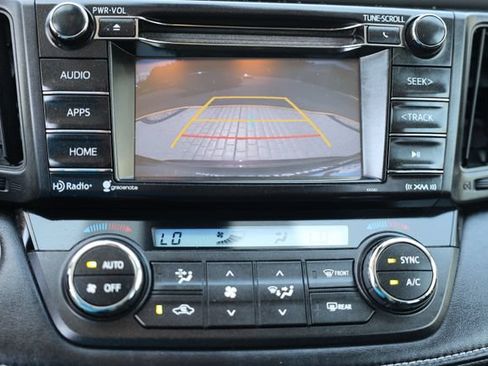 Used 2018 Toyota RAV4 XLE AWD/4WD image 27