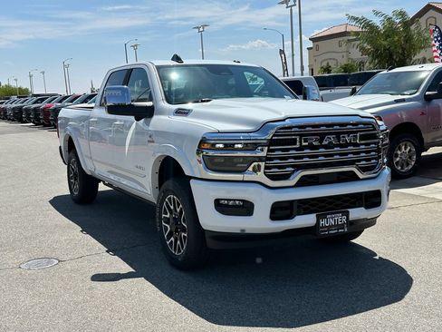 New 2026 RAM 2500 Limited AWD/4WD image 9