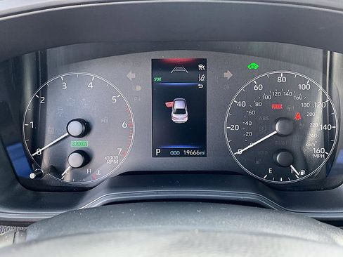 Certified 2025 Toyota Corolla SE FWD image 13