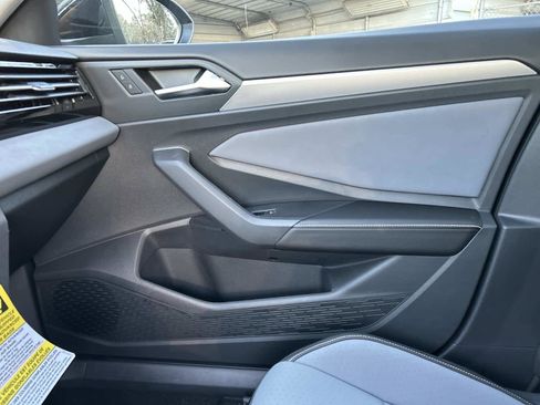 New 2026 Volkswagen Jetta SE image 17