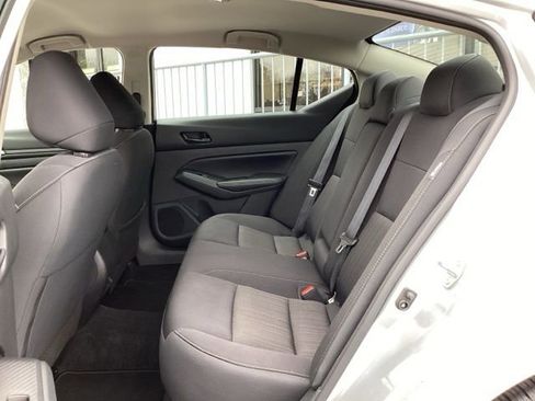 Used 2024 Nissan Altima 2.5 SV image 25