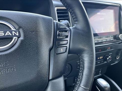 Used 2023 Nissan Frontier SV w/ SV Convenience Package image 5