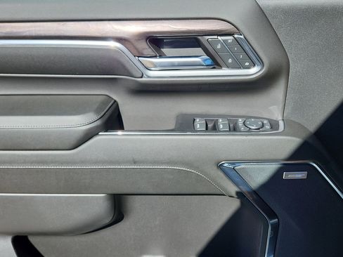 Used 2024 Chevrolet Silverado 2500 LTZ w/ LTZ Plus Package image 22