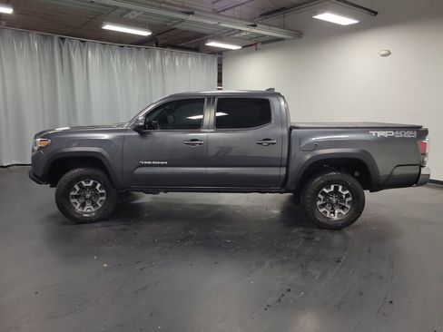 Used 2023 Toyota Tacoma TRD Off-Road image 5
