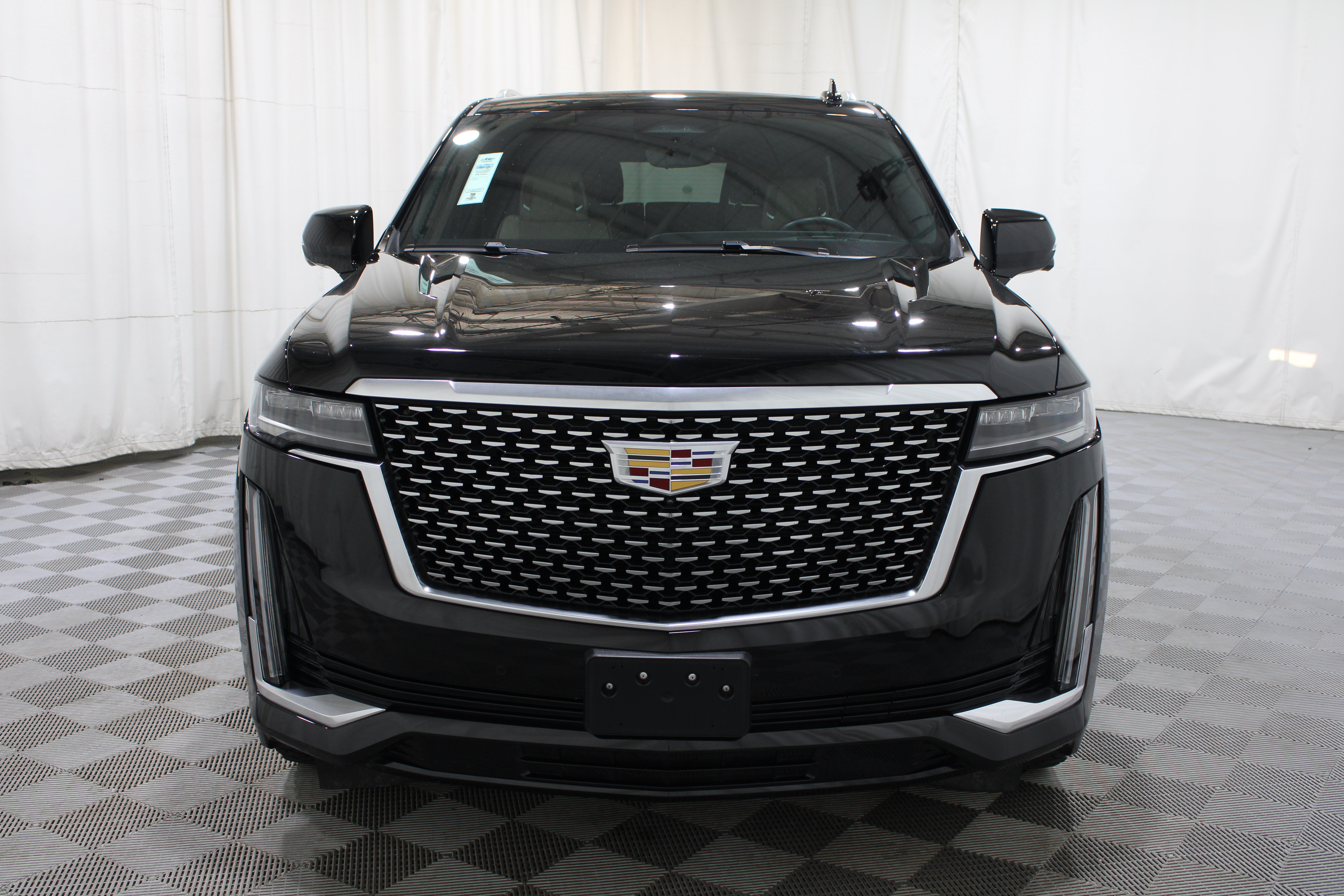 Used 2021 Cadillac Escalade Premium Luxury w/ Driver Assist Tech Package AWD/4WD image 39
