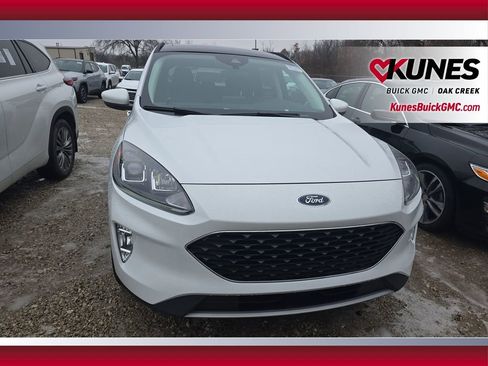 Used 2022 Ford Escape SEL image 2