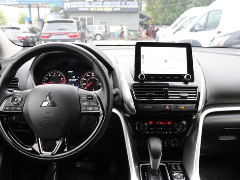 Used 2025 Mitsubishi Eclipse Cross AWD image 17