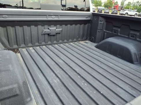 Used 2024 Chevrolet Silverado 1500 LT Trail Boss w/ Convenience Package II AWD/4WD image 22