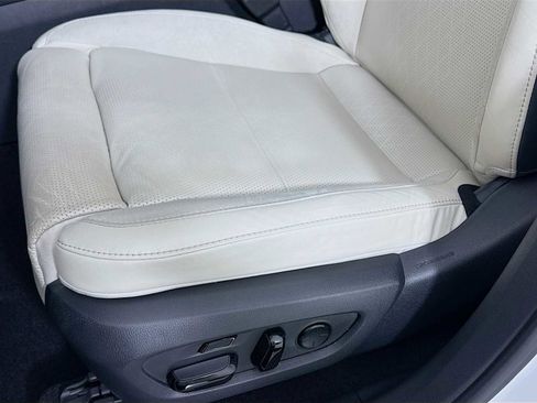 Used 2023 Lexus RX 350 AWD image 13