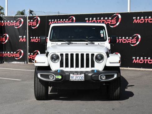 Used 2023 Jeep Wrangler Sahara w/ Cold Weather Group AWD/4WD image 2