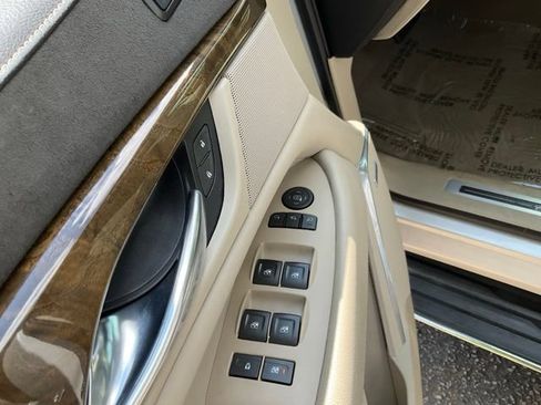 Used 2020 Cadillac Escalade ESV Premium Luxury AWD/4WD image 8