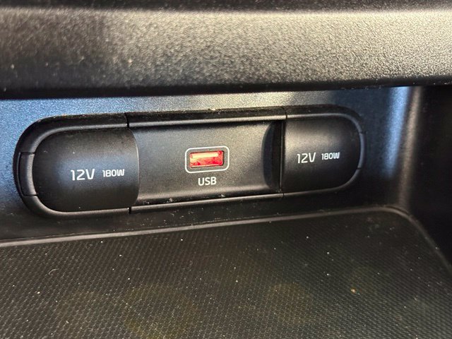Used 2022 Kia Forte LXS w/ LXS Technology Package FWD image 19