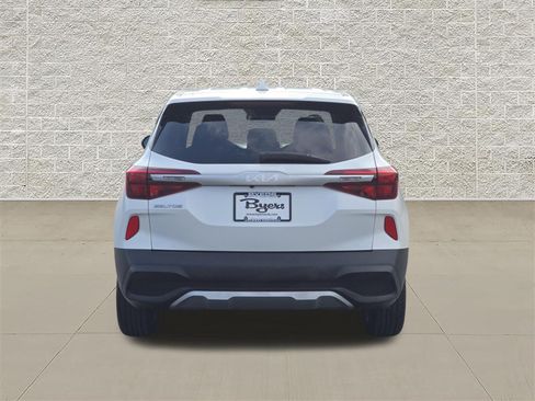 Used 2023 Kia Seltos LX AWD/4WD image 6