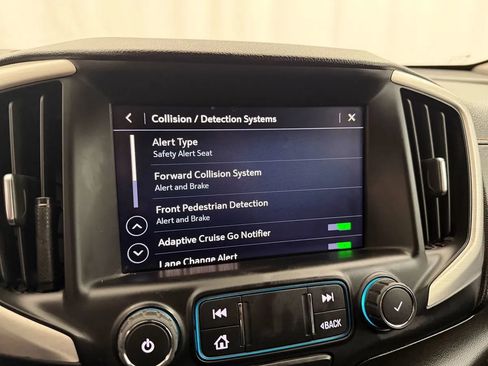 Used 2021 GMC Terrain SLT w/ Infotainment Package II FWD image 18