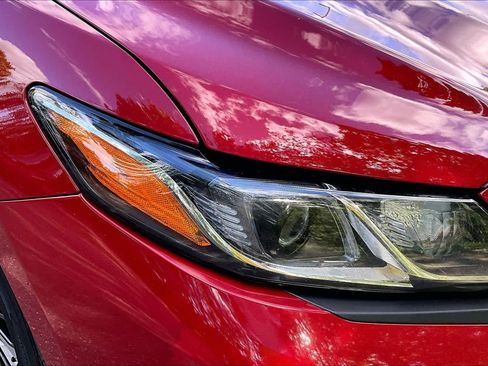 Used 2019 Toyota Camry SE FWD image 25