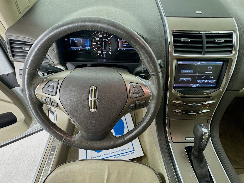 Used 2015 Lincoln MKX FWD w/ Equipment Group 102A image 12