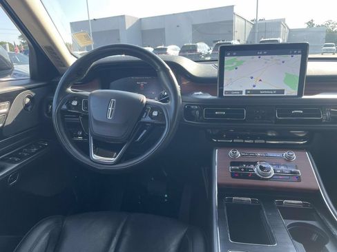 Used 2023 Lincoln Aviator Reserve AWD/4WD image 16