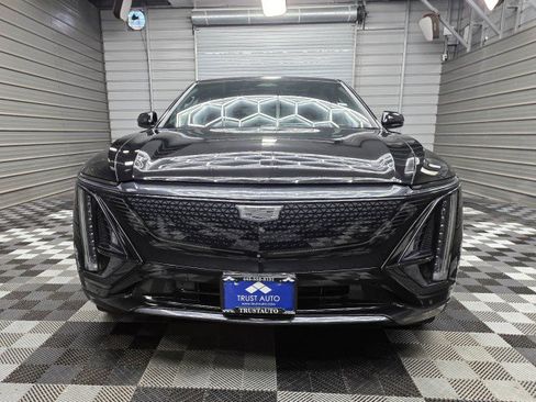 Used 2024 Cadillac Lyriq Sport AWD/4WD image 4