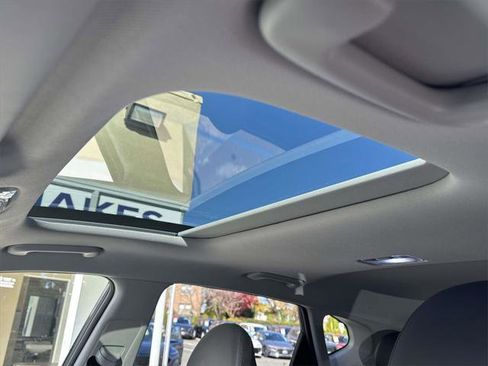 Certified 2025 Hyundai Kona Limited image 19