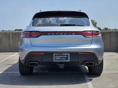 Certified 2025 Porsche Macan AWD/4WD image 7