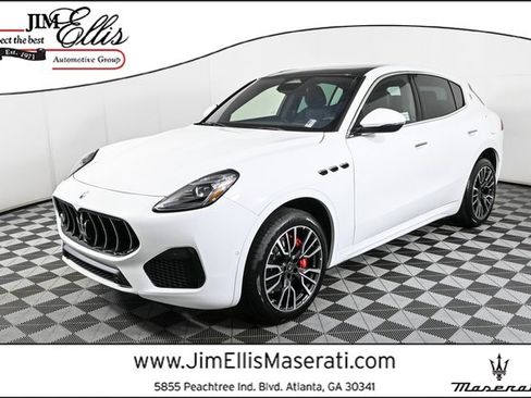 New 2025 Maserati Grecale GT image 1