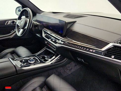 Used 2024 BMW X7 xDrive40i w/ M Sport Package AWD/4WD image 24
