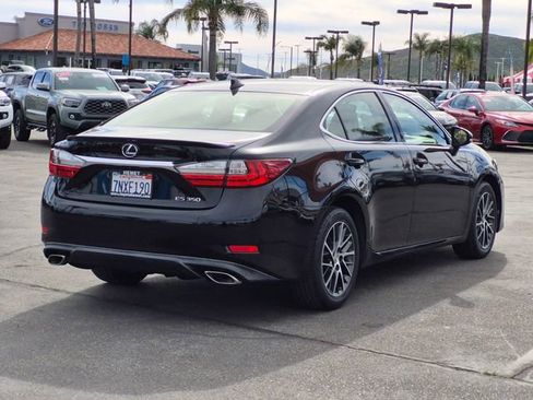 Used 2016 Lexus ES 350 w/ Premium Package w/Wood Trim image 5