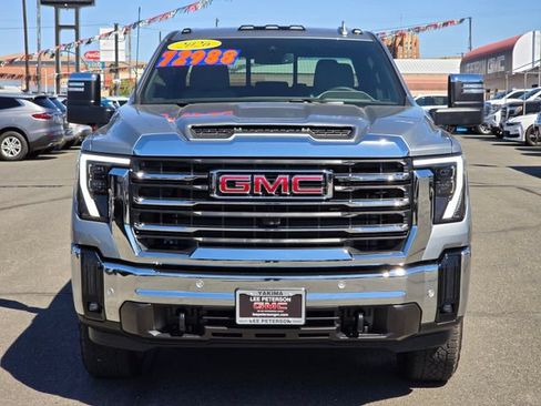 Used 2026 GMC Sierra 3500 SLT w/ SLT Premium Package AWD/4WD image 8