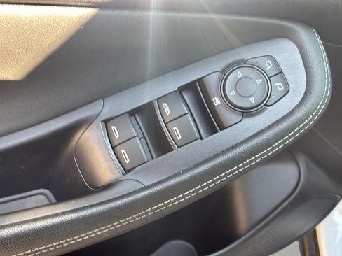 Used 2025 Buick Encore GX Preferred FWD image 21